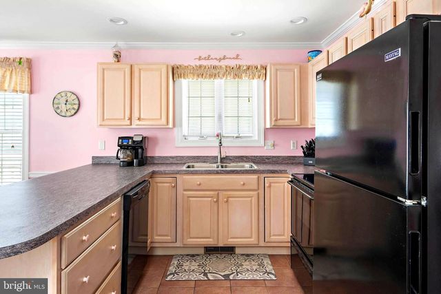 33399 COLEMAN GALE LN, Bethany Beach, DE 19930