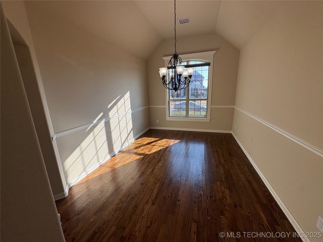 6079 E 143rd Street S, Bixby, OK 74008