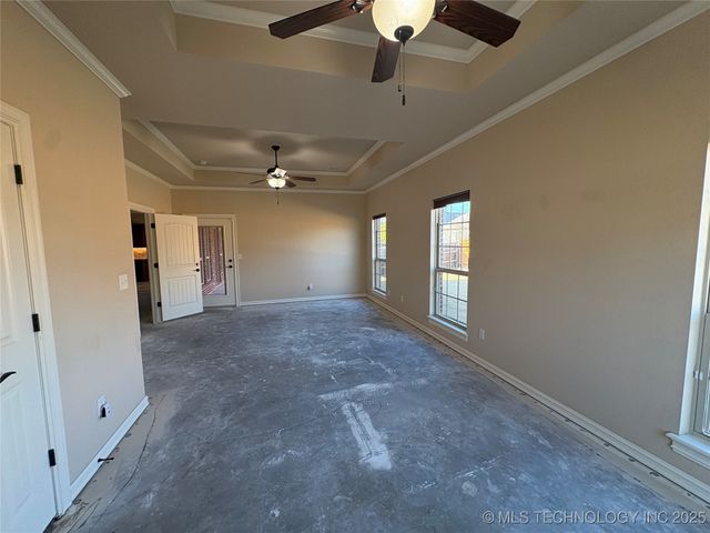 6079 E 143rd Street S, Bixby, OK 74008