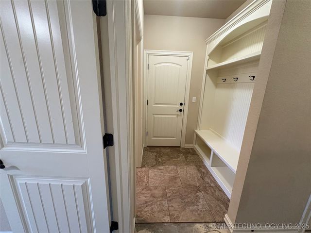 6079 E 143rd Street S, Bixby, OK 74008