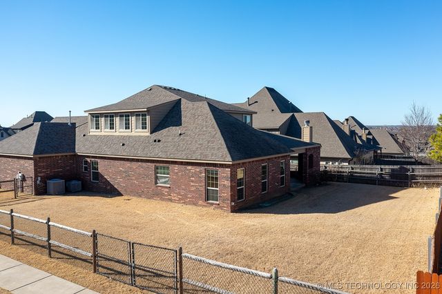 6079 E 143rd Street S, Bixby, OK 74008