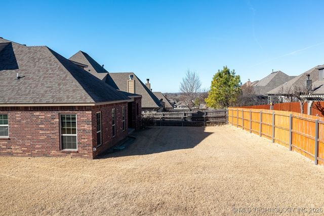 6079 E 143rd Street S, Bixby, OK 74008