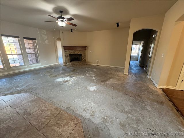 6079 E 143rd Street S, Bixby, OK 74008