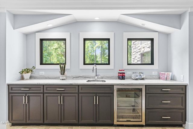 261 Lexington Dr, Apex, NC 27523