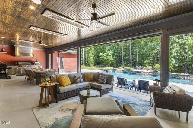 261 Lexington Dr, Apex, NC 27523