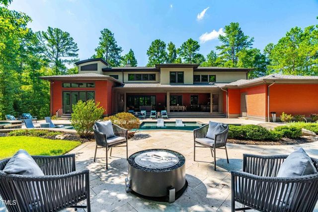 261 Lexington Dr, Apex, NC 27523
