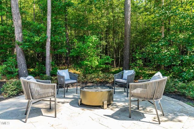 261 Lexington Dr, Apex, NC 27523