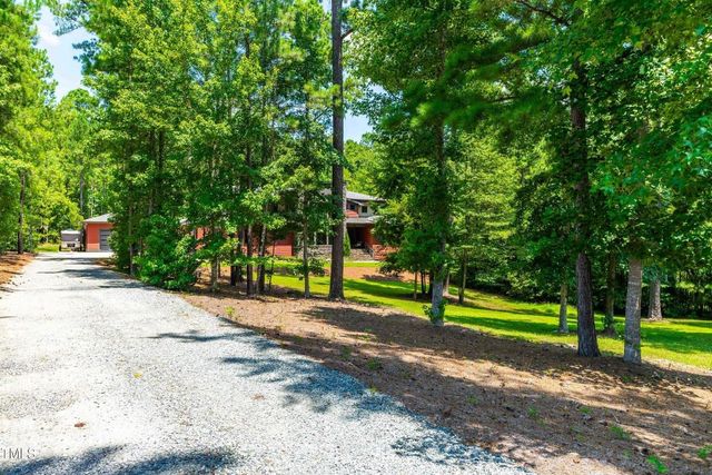 261 Lexington Dr, Apex, NC 27523