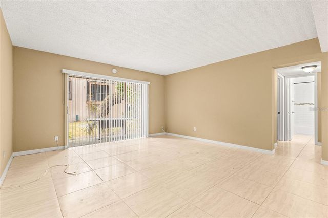 7510 PRESLEY PLACE 99-B, Tampa, FL 33617