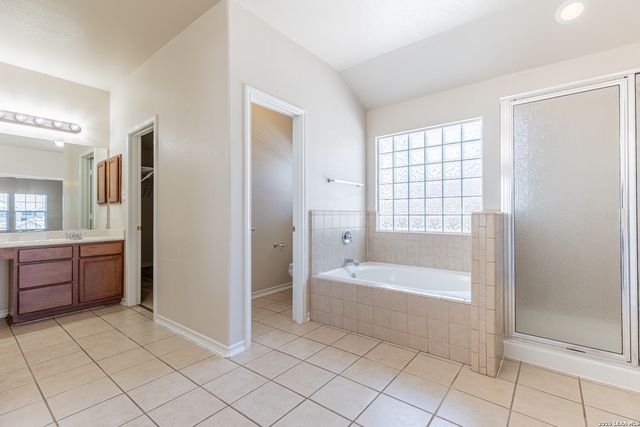 968 PERSIAN GDN, San Antonio, TX 78260