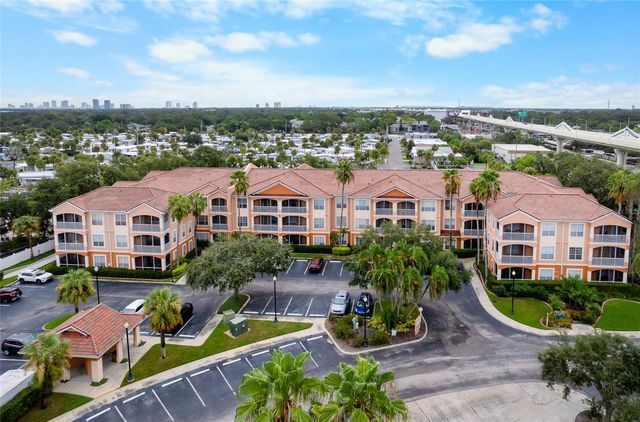 5000 CULBREATH KEY WAY 1-118, Tampa, FL 33611