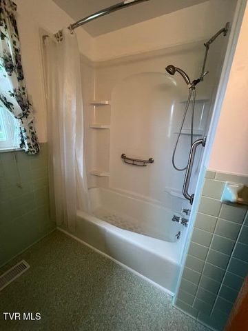 117 Crescent Drive, Bristol, TN 37620