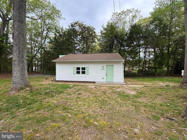 1605 LAKEVIEW DR, Colonial Beach, VA 22443