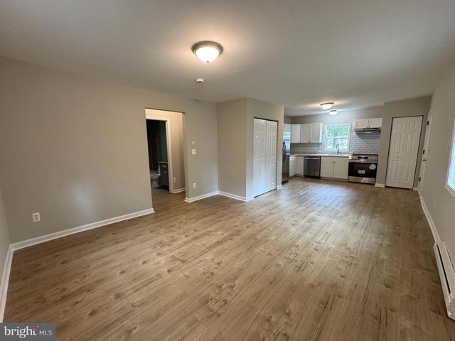 1605 LAKEVIEW DR, Colonial Beach, VA 22443