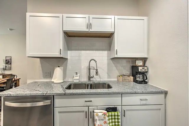 6150 Shawnee Drive, Mabank, TX 75156