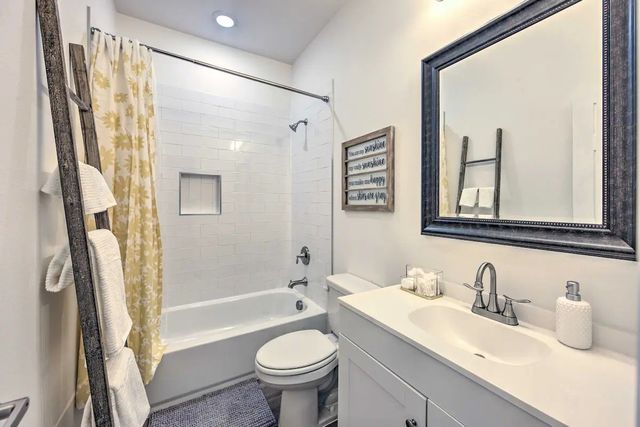 6150 Shawnee Drive, Mabank, TX 75156