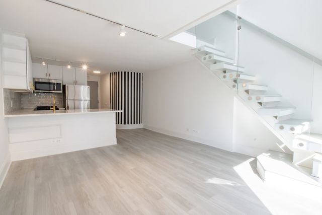 1221 N Dearborn Parkway 1406S, Chicago, IL 60610