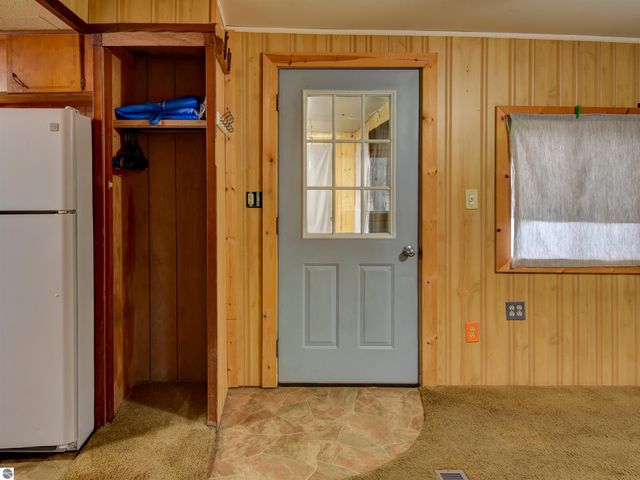 974 Parkway Drive, Tawas City, MI 48763