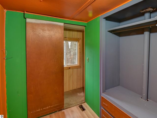 974 Parkway Drive, Tawas City, MI 48763