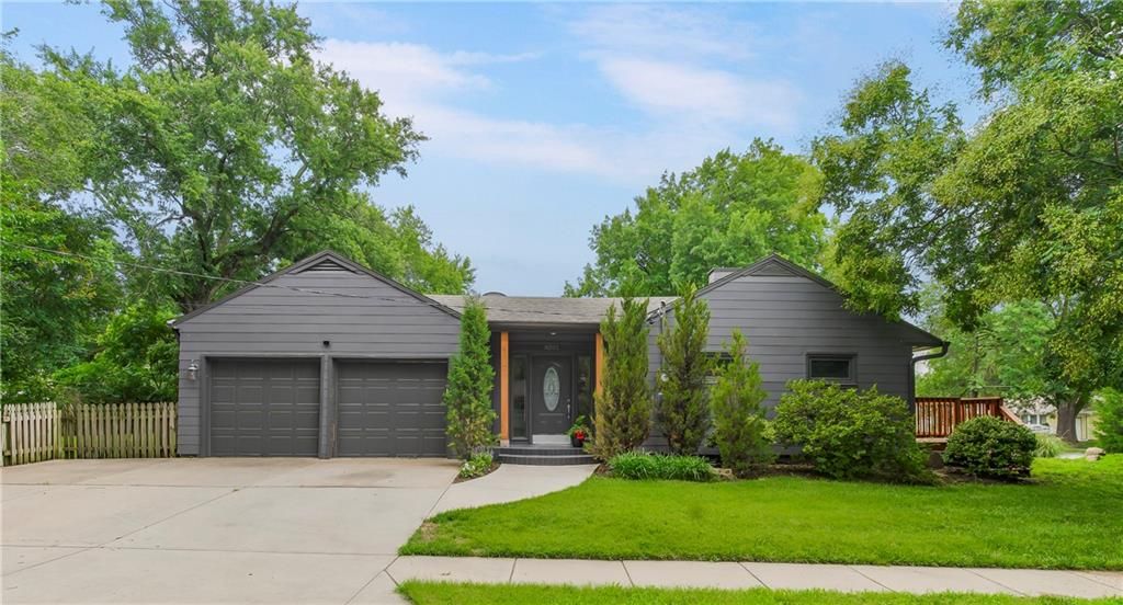 8201 Antioch Road, Overland Park, KS 66204