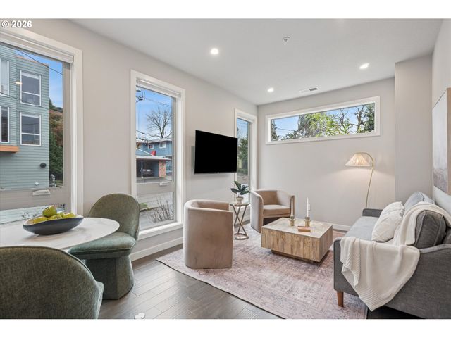 2511 Se 29TH Ave, Portland, OR 97202