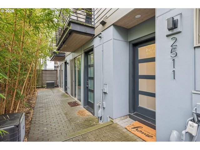 2511 Se 29TH Ave, Portland, OR 97202