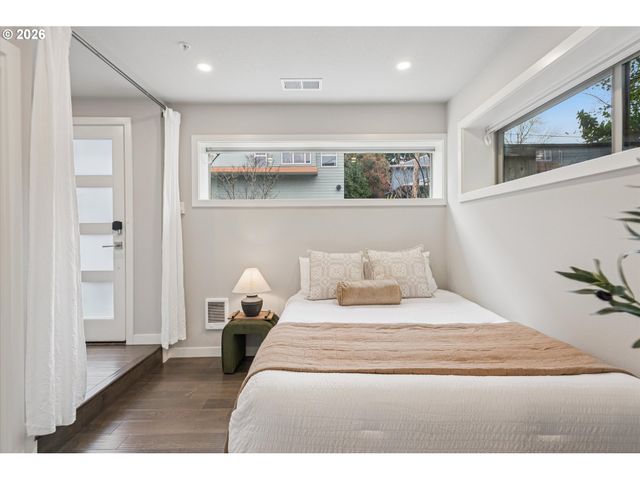 2511 Se 29TH Ave, Portland, OR 97202