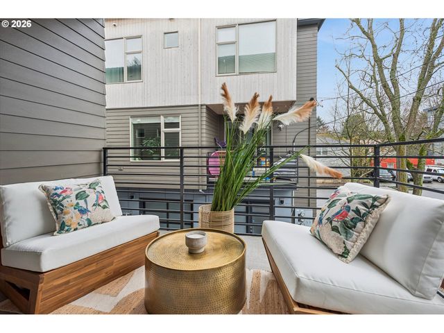 2511 Se 29TH Ave, Portland, OR 97202