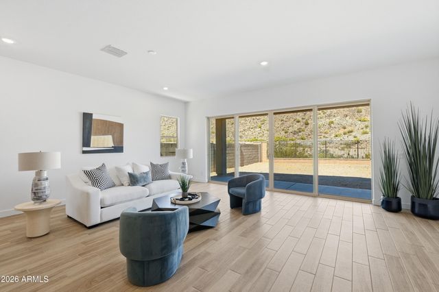 21262 W MARIPOSA Street, Buckeye, AZ 85396