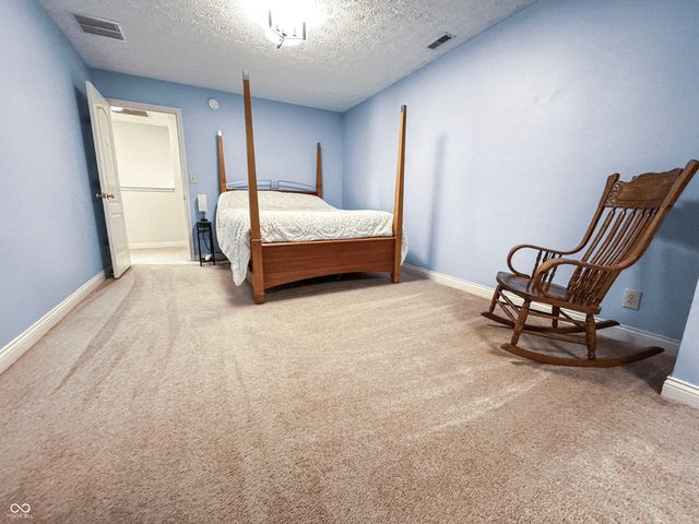 689 Winslow Lane, West Lafayette, IN 47906