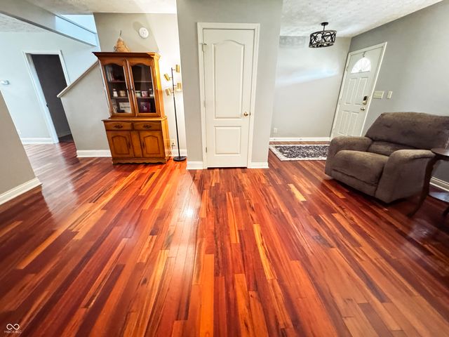 689 Winslow Lane, West Lafayette, IN 47906