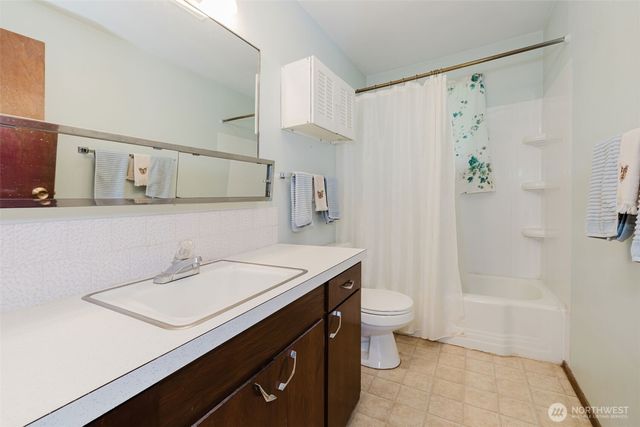 5924 Nora Street NW, Bremerton, WA 98311