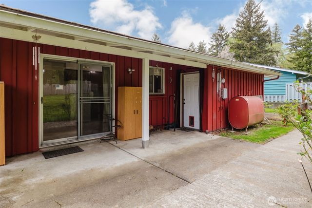 5924 Nora Street NW, Bremerton, WA 98311
