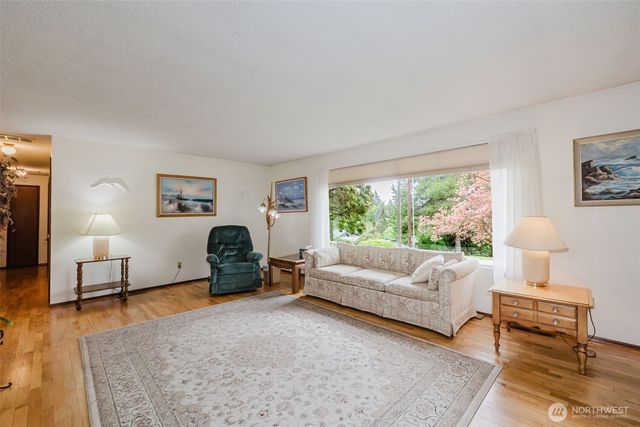 5924 Nora Street NW, Bremerton, WA 98311