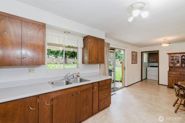 5924 Nora Street NW, Bremerton, WA 98311