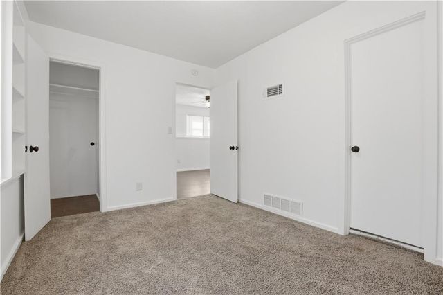 10504 E 71st Terrace E, Raytown, MO 64133