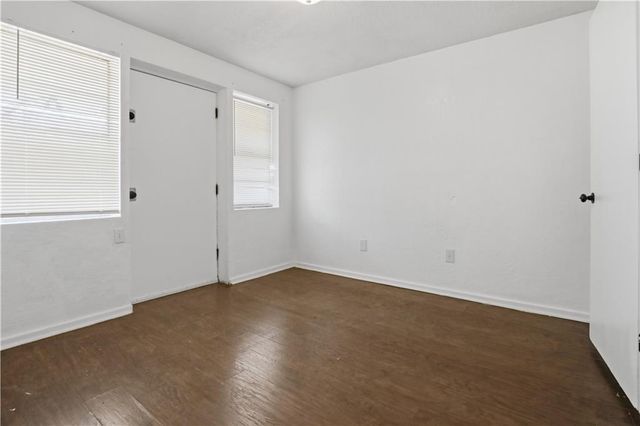 10504 E 71st Terrace E, Raytown, MO 64133