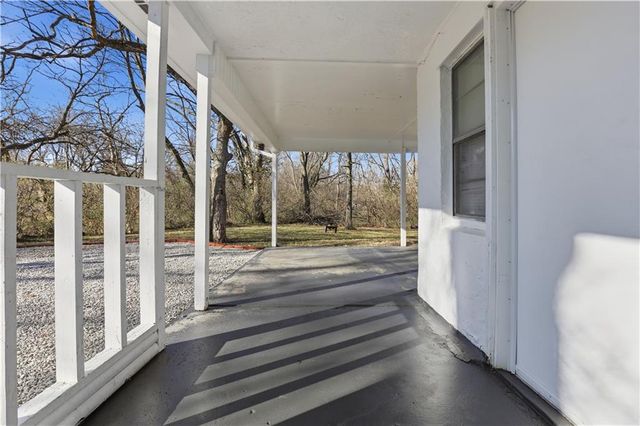 10504 E 71st Terrace E, Raytown, MO 64133