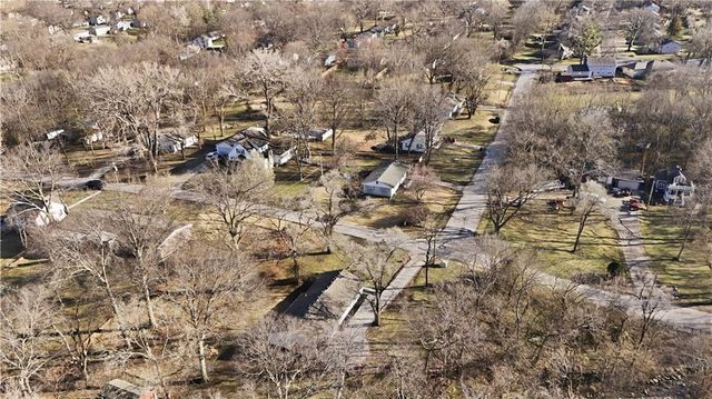 10504 E 71st Terrace E, Raytown, MO 64133