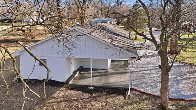 10504 E 71st Terrace E, Raytown, MO 64133