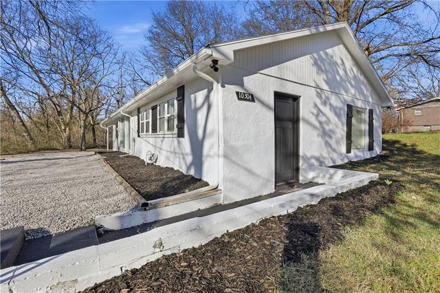 10504 E 71st Terrace E, Raytown, MO 64133