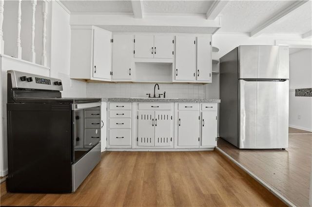 10504 E 71st Terrace E, Raytown, MO 64133