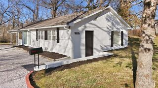 10504 E 71st Terrace E, Raytown, MO 64133