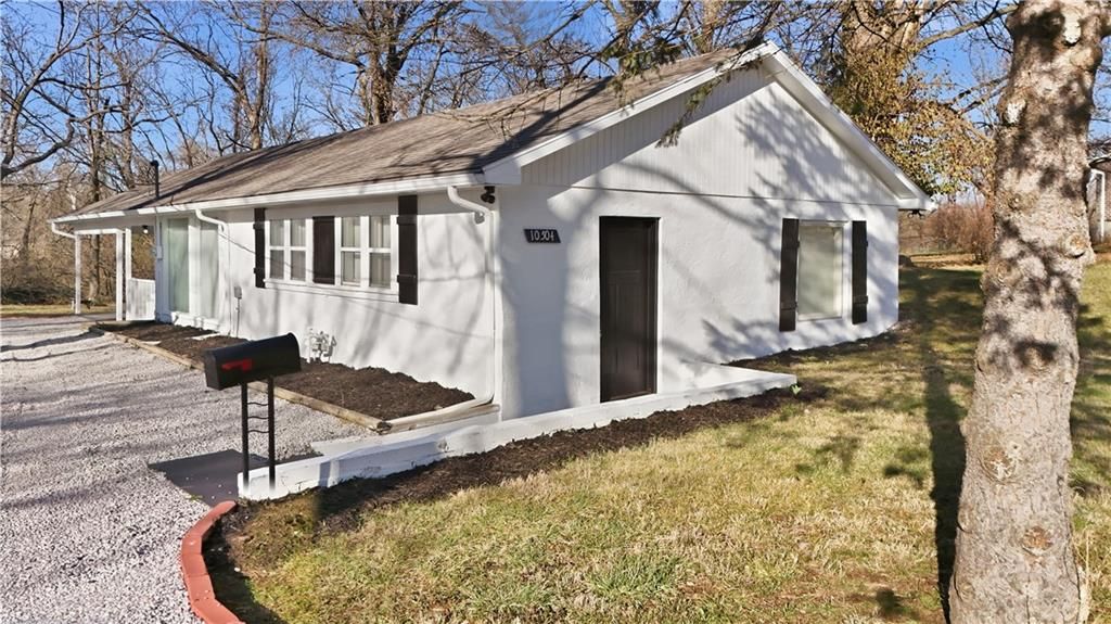 10504 E 71st Terrace E, Raytown, MO 64133