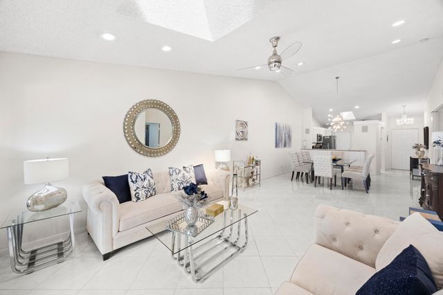 5916 Sunswept Lane A, Boynton Beach, FL 33437