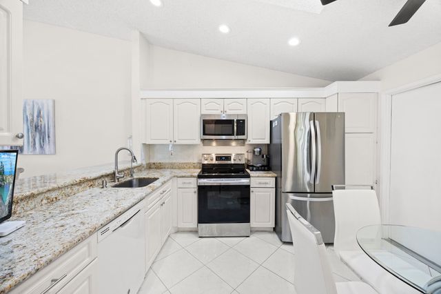 5916 Sunswept Lane A, Boynton Beach, FL 33437