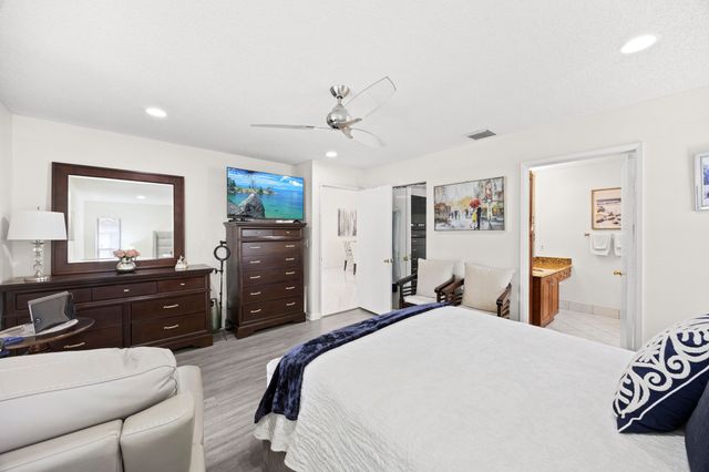 5916 Sunswept Lane A, Boynton Beach, FL 33437