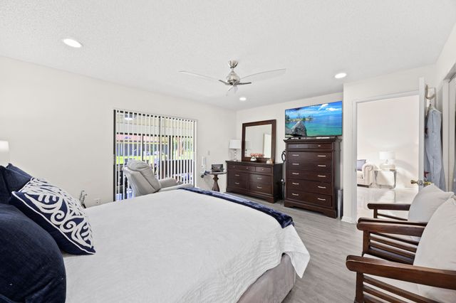 5916 Sunswept Lane A, Boynton Beach, FL 33437