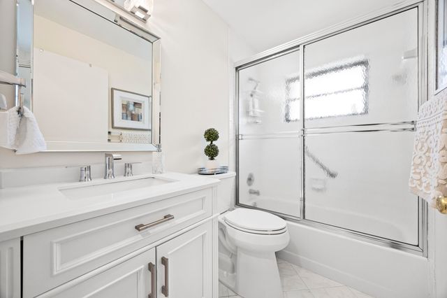 5916 Sunswept Lane A, Boynton Beach, FL 33437