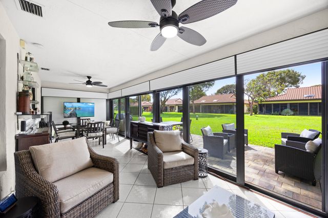 5916 Sunswept Lane A, Boynton Beach, FL 33437